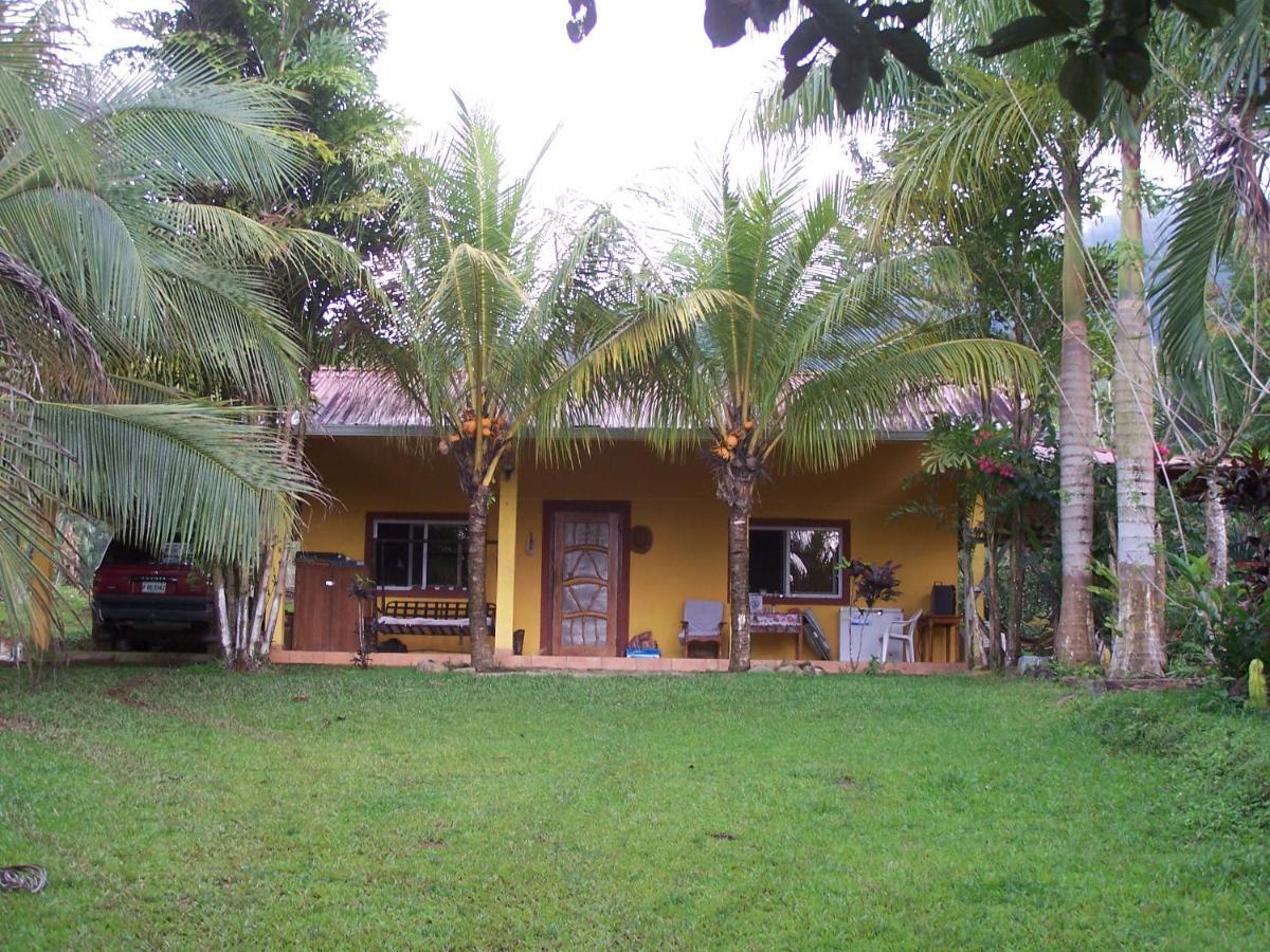 Hilamito Lodge Tela Exterior foto