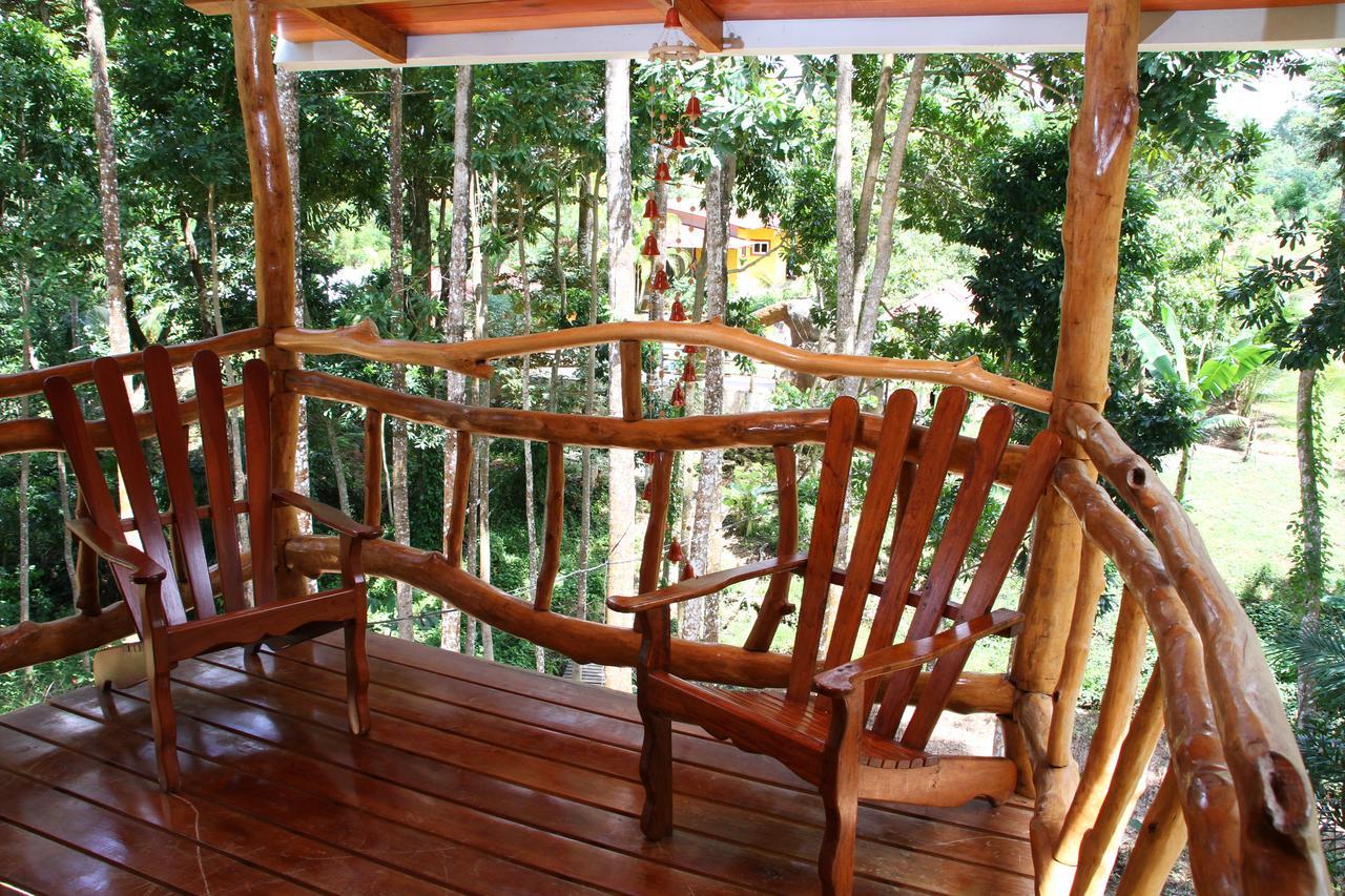 Hilamito Lodge Tela Exterior foto