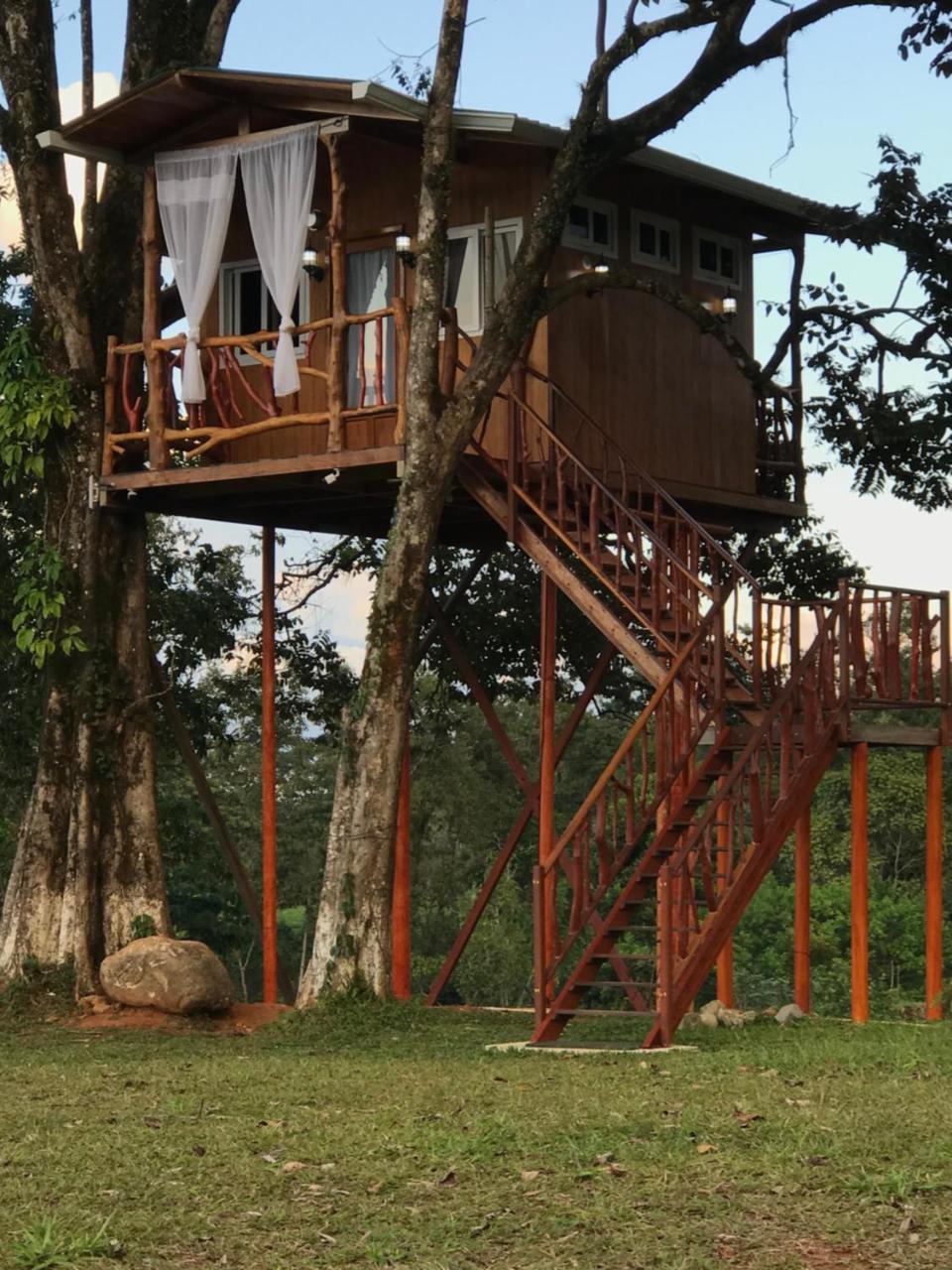 Hilamito Lodge Tela Exterior foto